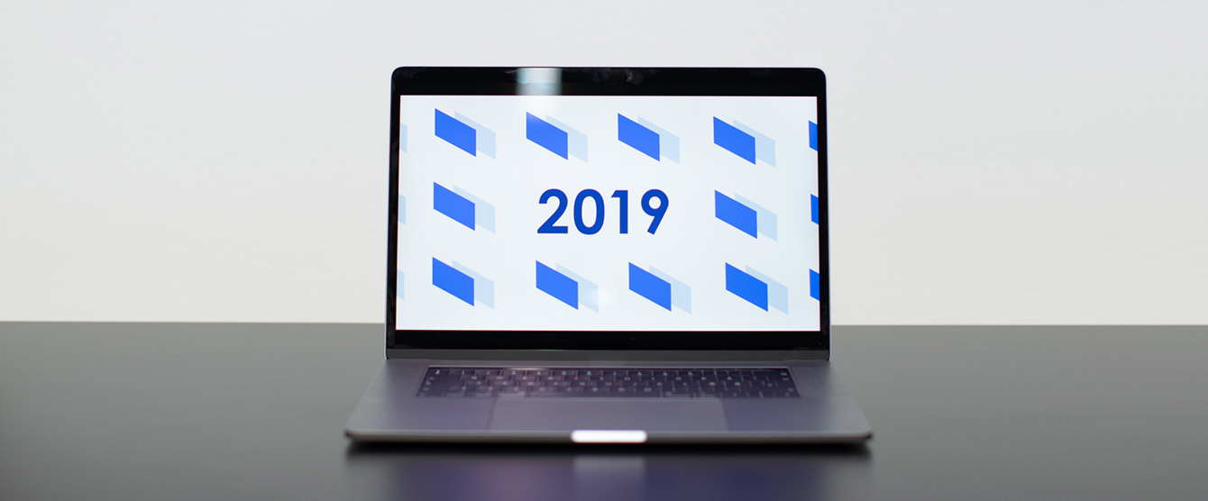 A picture of laptop screen with 2019 on it