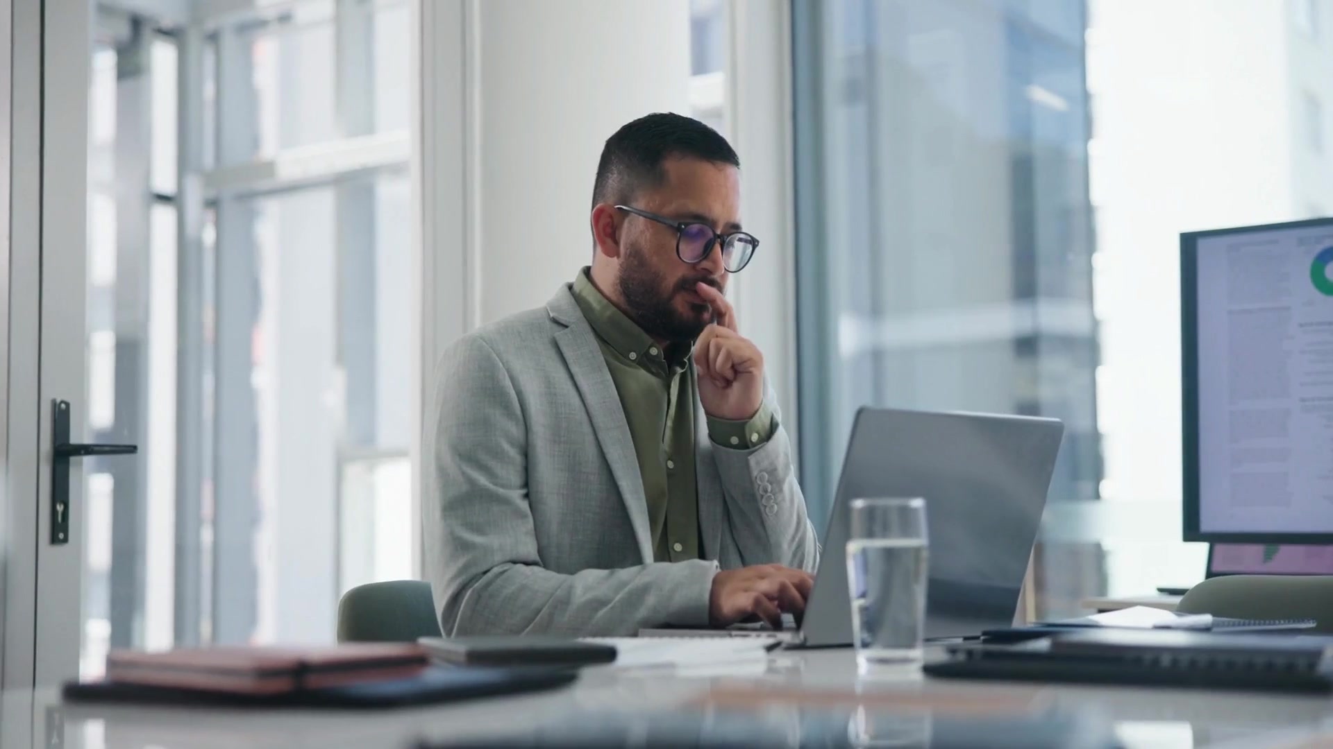 Brand and compliance for Copilot-generated presentations